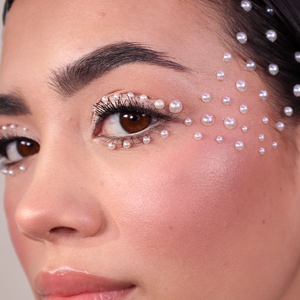 Face Jewels Pearls